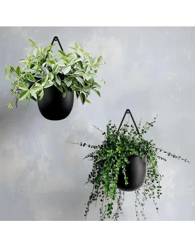 Metal hanging flower pot set in black color 10x10x11cm.